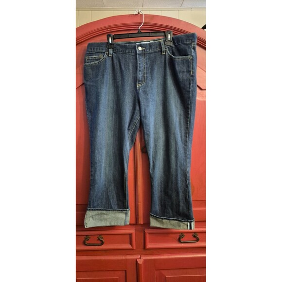 Old Navy Size 18 Crop Cuff Jeans Low Waist Stretch Medium Blue Can Unfold Bottom - Picture 1 of 3